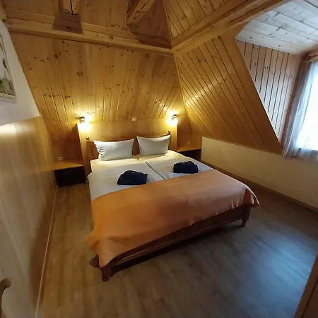 - Waldschlößchen Apartment Sohland an der Spree